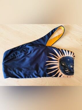 Leonisa sun celestial Bikini top reversible M perfect cond smoke pet free home